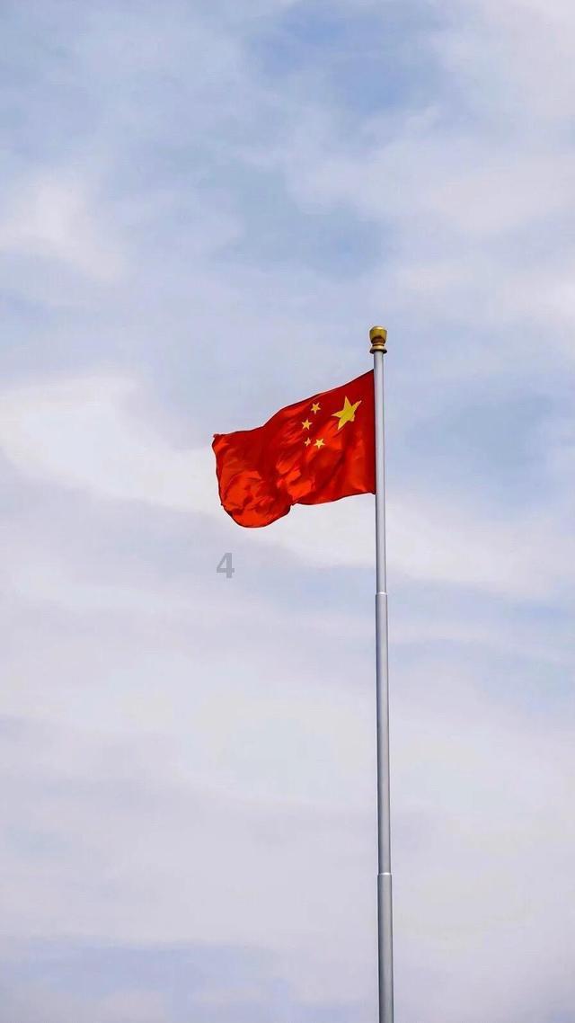 梦见半边棺材板弄掉地上了什么意思？