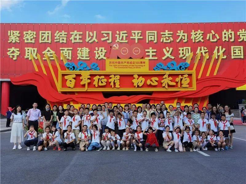 七岁娃突然眼睛发红视力减弱，来青检查后发现原来患有这种病